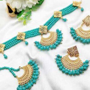 Feroza Pearls Necklace Set With Earrings and Matha Patti