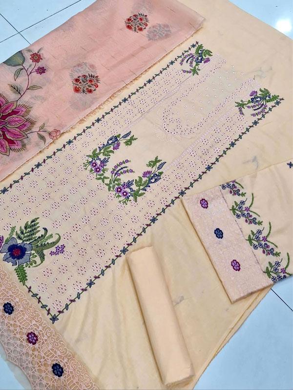 Qalamkar Digital Printed Lawn Embroidery Suit